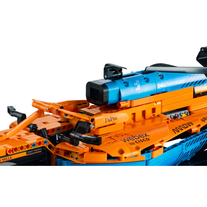 LEGO Technic 42141 — конструктор боліда McLaren Formula 1
