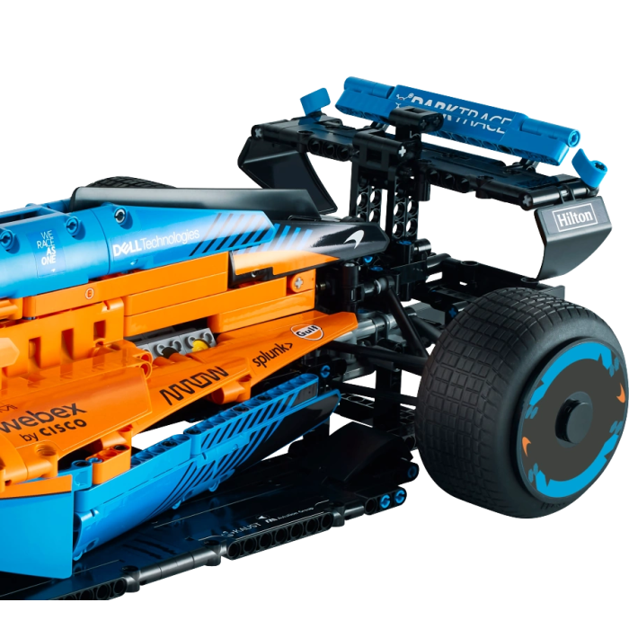 LEGO Technic 42141 — конструктор боліда McLaren Formula 1